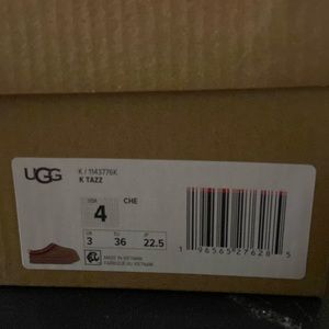 UGG Tazz
